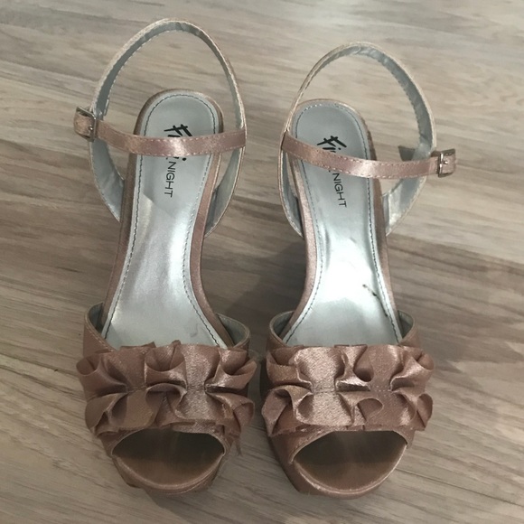 High Heels - Picture 2 of 4